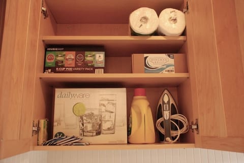 Basic supplies: Iron, extra paper goods, cups, laundry detergent, coffee and creamers, teas, snacks to make your stay more hassle free.