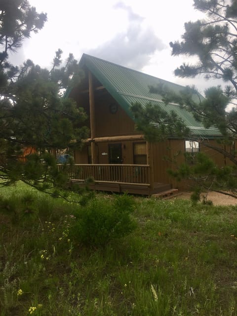 Front of cabin. Welcome to Ruby's Retreat!