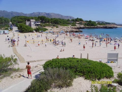 Beach nearby, sun loungers