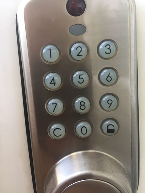 The entrance key pad