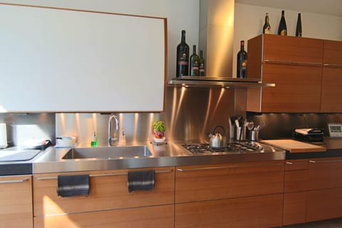 Large sink and 5 burner-stove