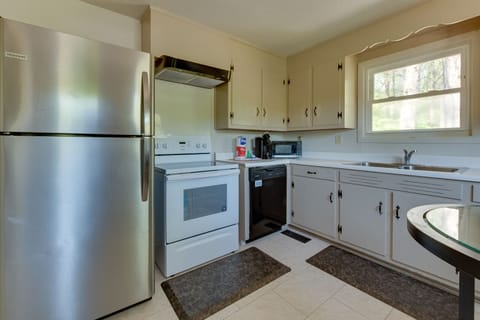 Spacious Kitchen to prepare Meals for the entire group