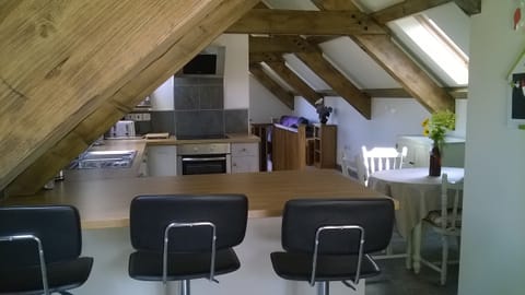 Kitchen /dining area