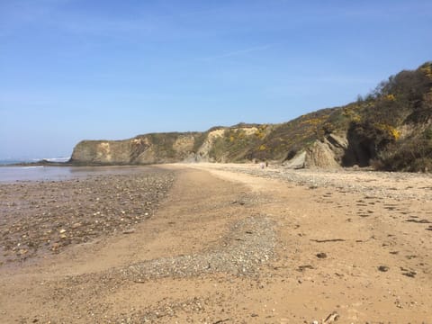 One of the most picturesque bays in the area, Dollar Bay. 