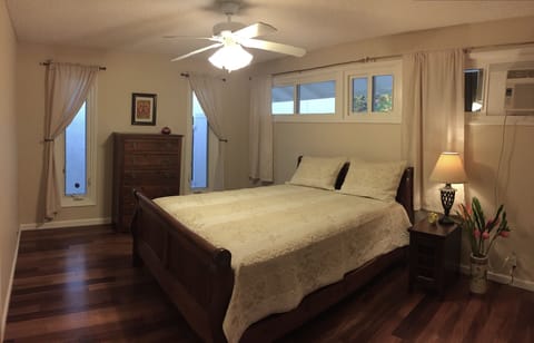 6 bedrooms, iron/ironing board, travel crib, free WiFi