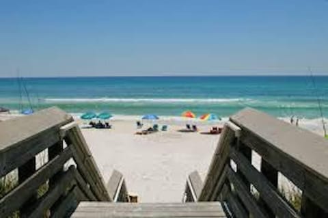 Beach nearby, sun loungers, beach towels