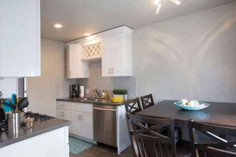 Kitchen with Full size appliances