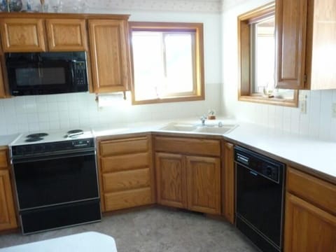 Kitchen (Actual photo only shows half of kitchen)