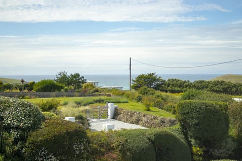 Located on a private lane, Clemens has stunning sea views. 