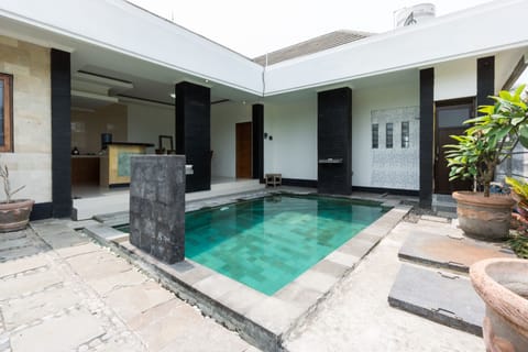 Full building of villa with private pool