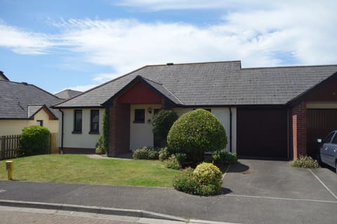 Bay Tree - modern, well equiped and located in the hart of Braunton Village