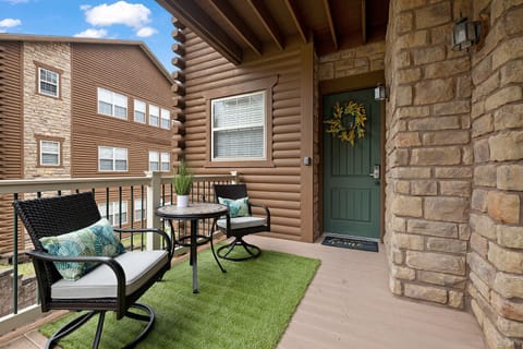 Outdoor Seating Area on front Porch 