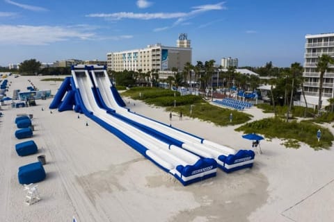 Beach nearby, sun loungers, beach umbrellas, beach towels