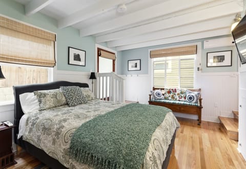 1 bedroom, hypo-allergenic bedding, desk, iron/ironing board