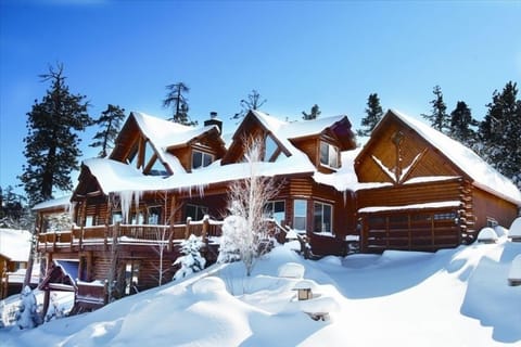 A Winter's Lodge