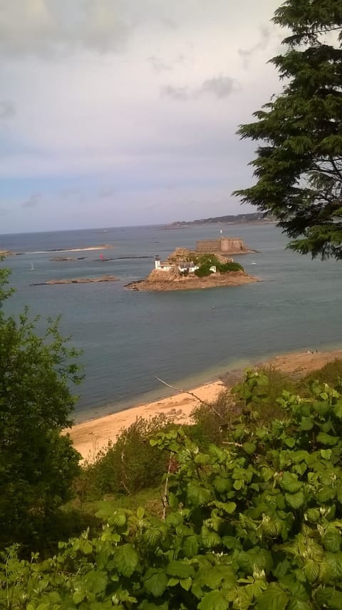 House in Breton village between land and sea Cottage in Finistere