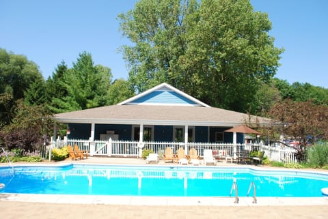 Indoor pool, outdoor pool