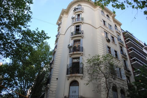 Paris in Buenos Aires: Exterior View