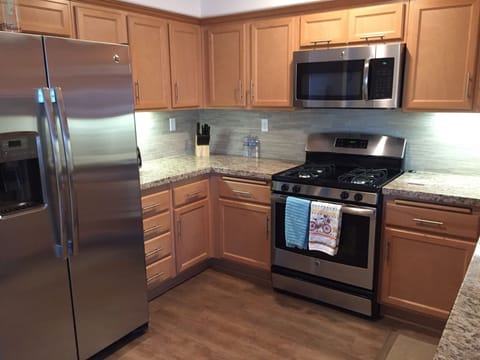 kitchen fully equipped
