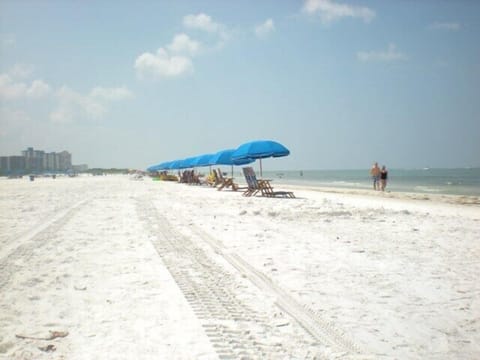 Sun loungers, beach towels