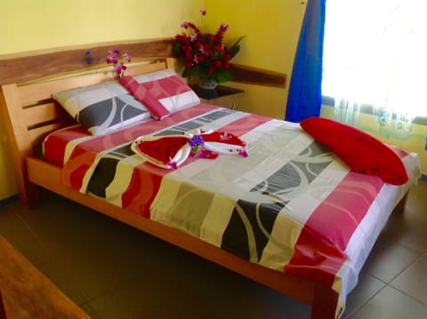 4 bedrooms, in-room safe, free WiFi, bed sheets