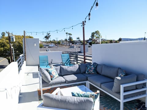 ebe66cb6-638f-4ee8-8c1e-5851da4b2b3f