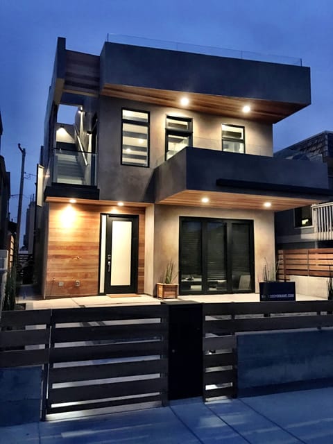 Newly constructed modern home with beautiful roof-top deck view of sunsets.