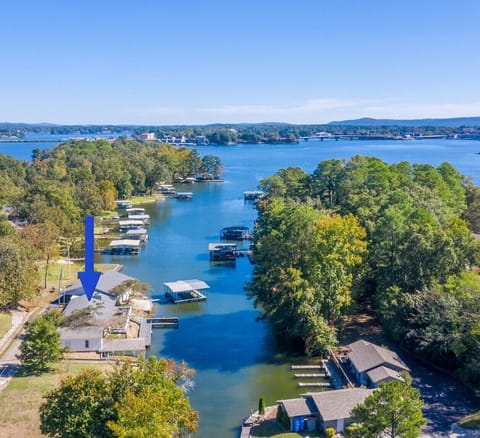 House Located Right on the Water in a Quiet Cove