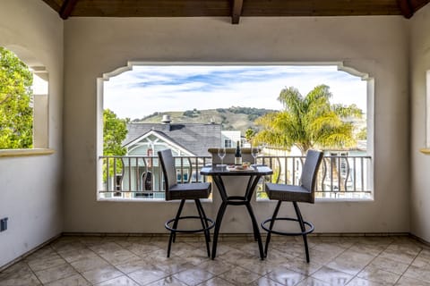 Private Covered Patio - 28 San Miguel Avila Beach Vacation Renta
