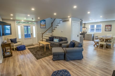 Main Level | Entrance