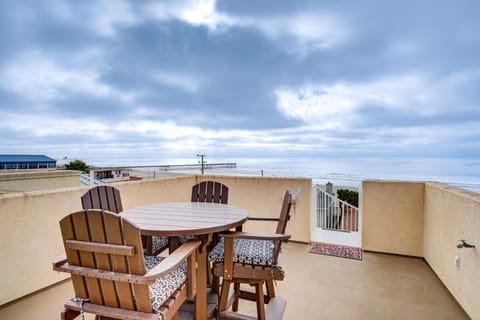 2 Bedroom Vacation Rental With Views in Pismo Beach