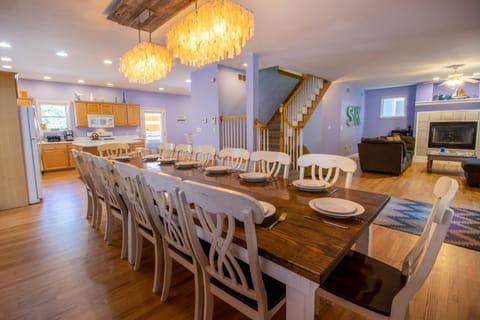 Main Level | Dining Room