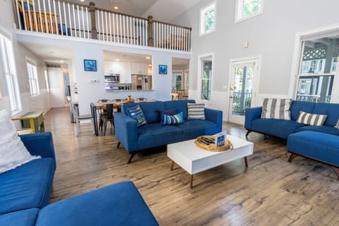 Main Level | Living Room | Dining