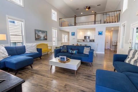 Main Level | Living Room | Dining