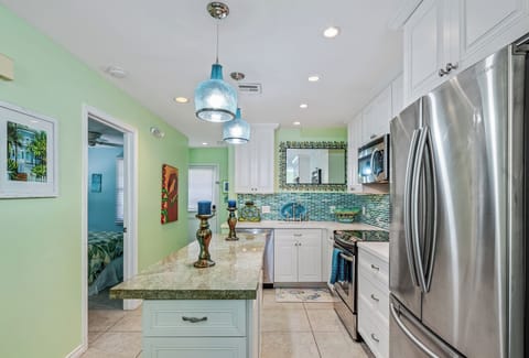 Kitchen Shipyard Palms @ Truman Annex