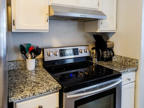 Microwave, stovetop, dishwasher, coffee/tea maker