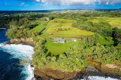 One of Hawaii's most luxurious and secluded estates on 16 acres in Hilo, HI