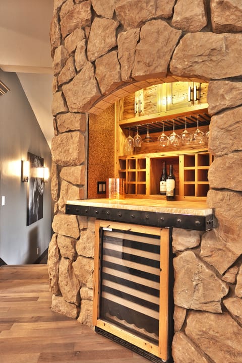 Après-ski wine and spirits bar right off the gourmet kitchen. Chilled perfectly.