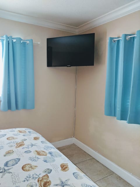 2 bedrooms, free WiFi, bed sheets, wheelchair access