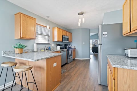 Enjoy meals in your eat-in kitchen complete with updated appliances