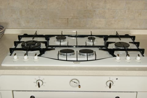 90 centimetres gas cooker / oven 