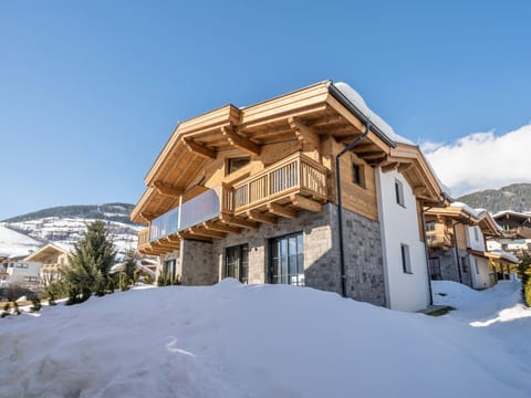 Holiday Home Exterior [winter]