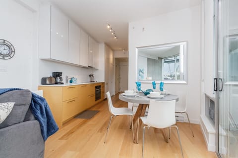 Modern fully-equipped kitchen, enjoy cooking here!