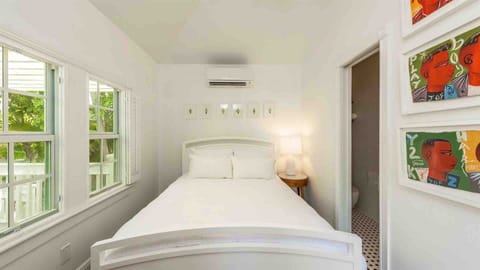 The second master bedroom has a Queen bed and flat screen TV...