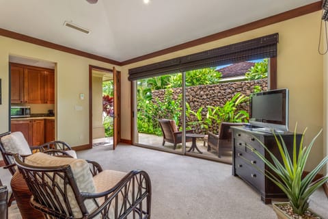 Sitting Area -Detached Guest Cottage - Detached Guest Cottage's Sitting Areas with view of the wet-bar.