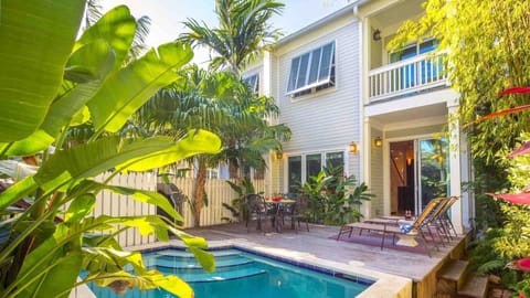 The Contented Crane - A 3 bedroom townhome located in Old Town Key West...