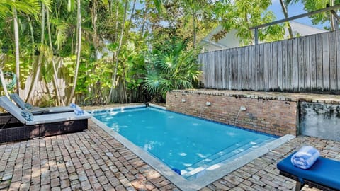 The private pool can be heated to your liking in the cooler months...