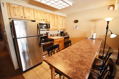 Kitchen with Stainless Steel Appliances - Kitchen with Stainless Steel Appliances