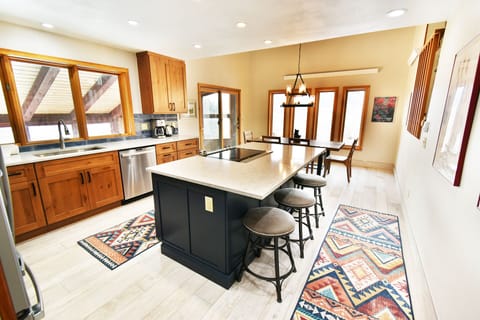 Fully Equipped Kitchen - Fully Equipped Kitchen