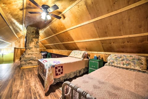 Loft | 2 Twin Beds w/ Twin Trundle